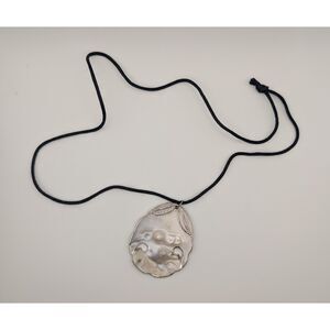 Vintage Mother of Pearl Pendant Necklace on Black Cord – Natural Shell Jewelry